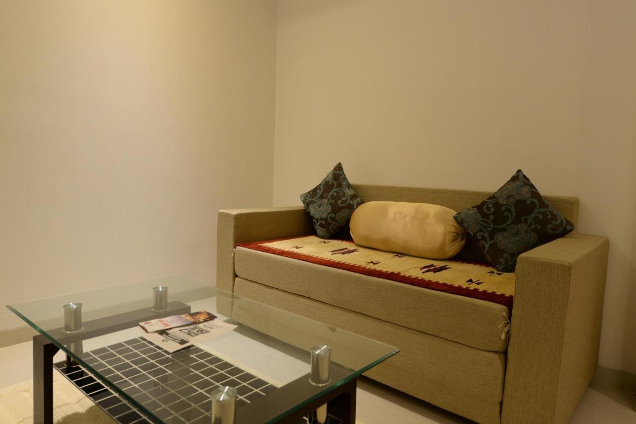 The Temple View Hotel Shirdi Exterior photo