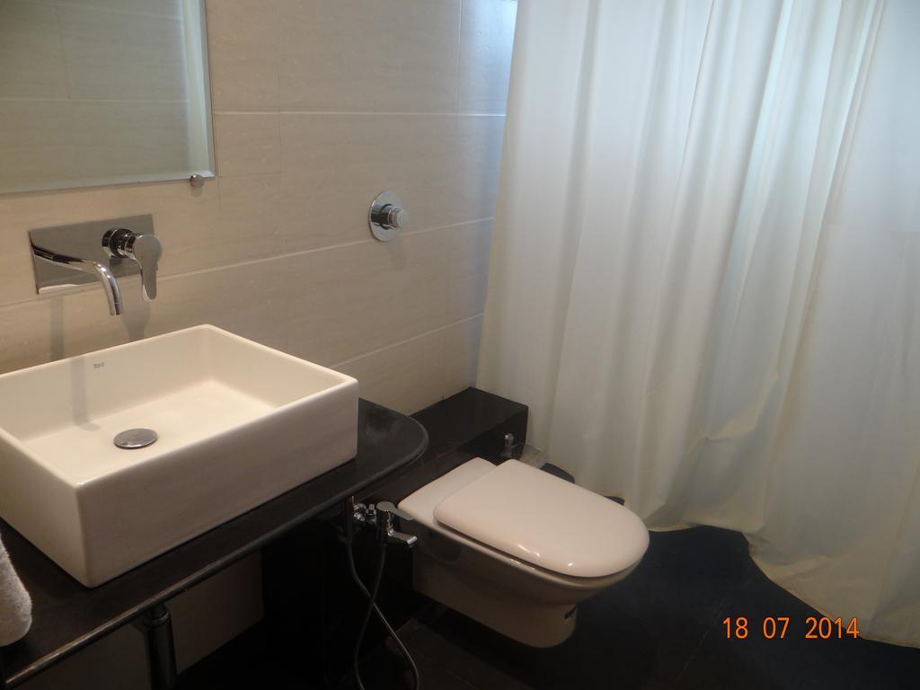 The Temple View Hotel Shirdi Room photo