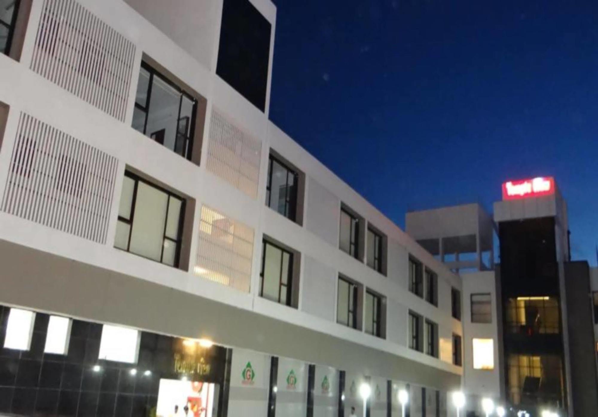 The Temple View Hotel Shirdi Exterior photo